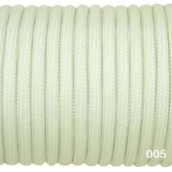 005 SIMPLE WHITE
